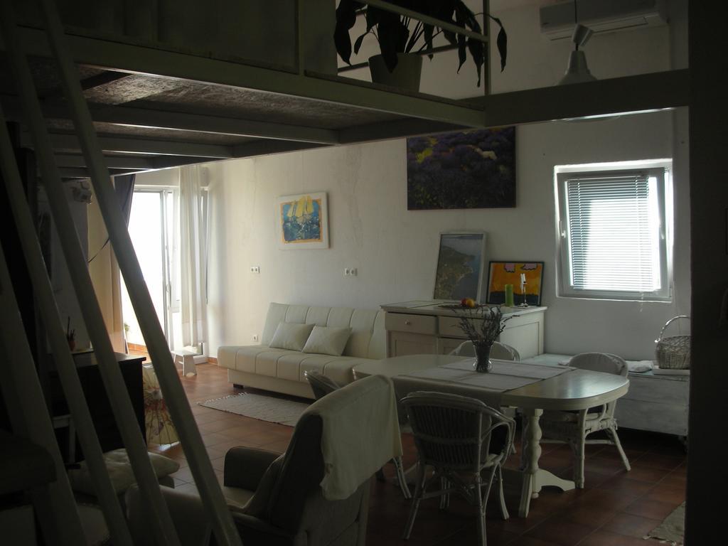 Apartment Croatia Art Drasnice Room photo