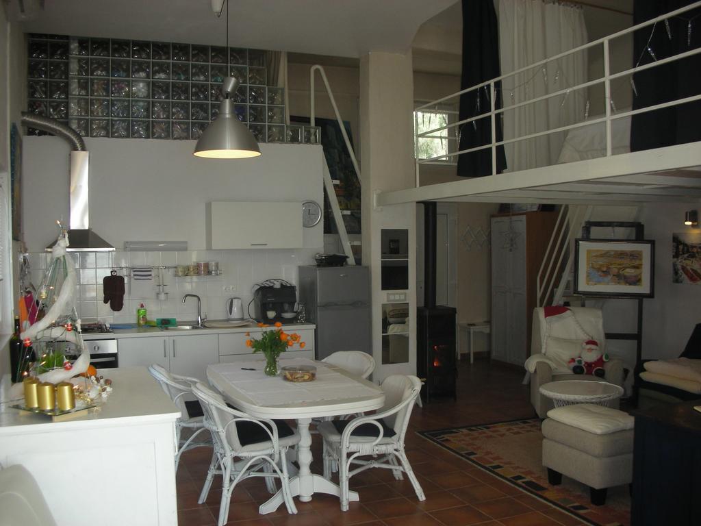 Apartment Croatia Art Drasnice Room photo