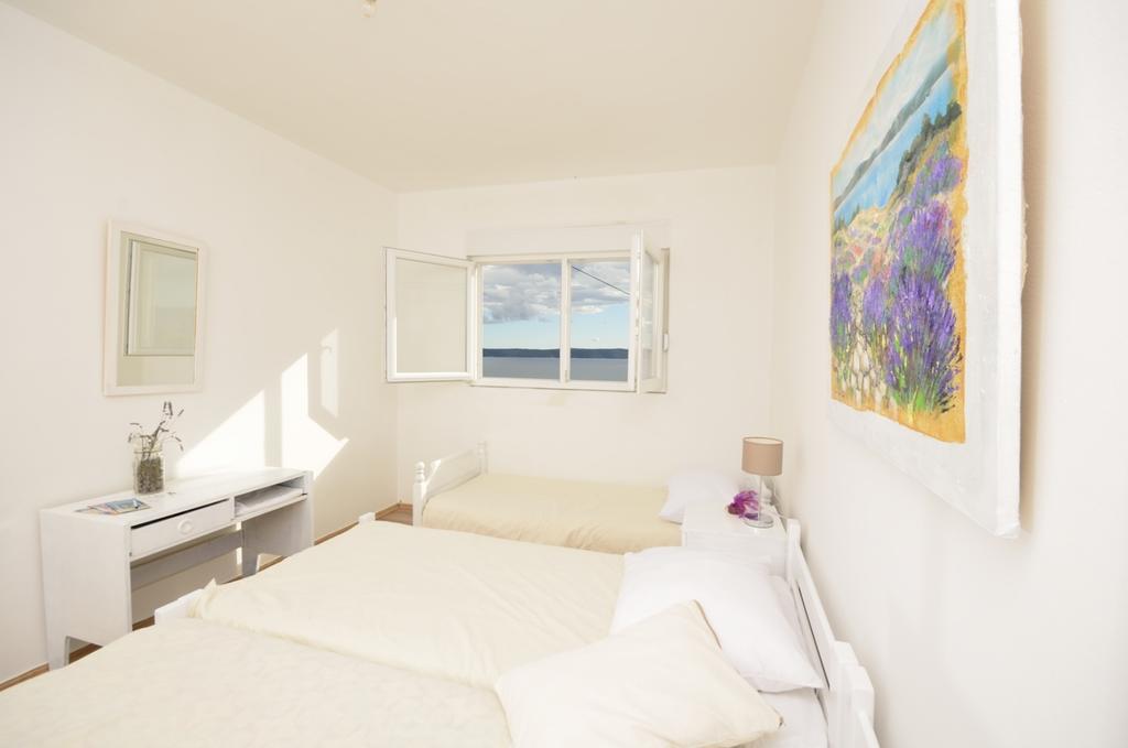 Apartment Croatia Art Drasnice Room photo